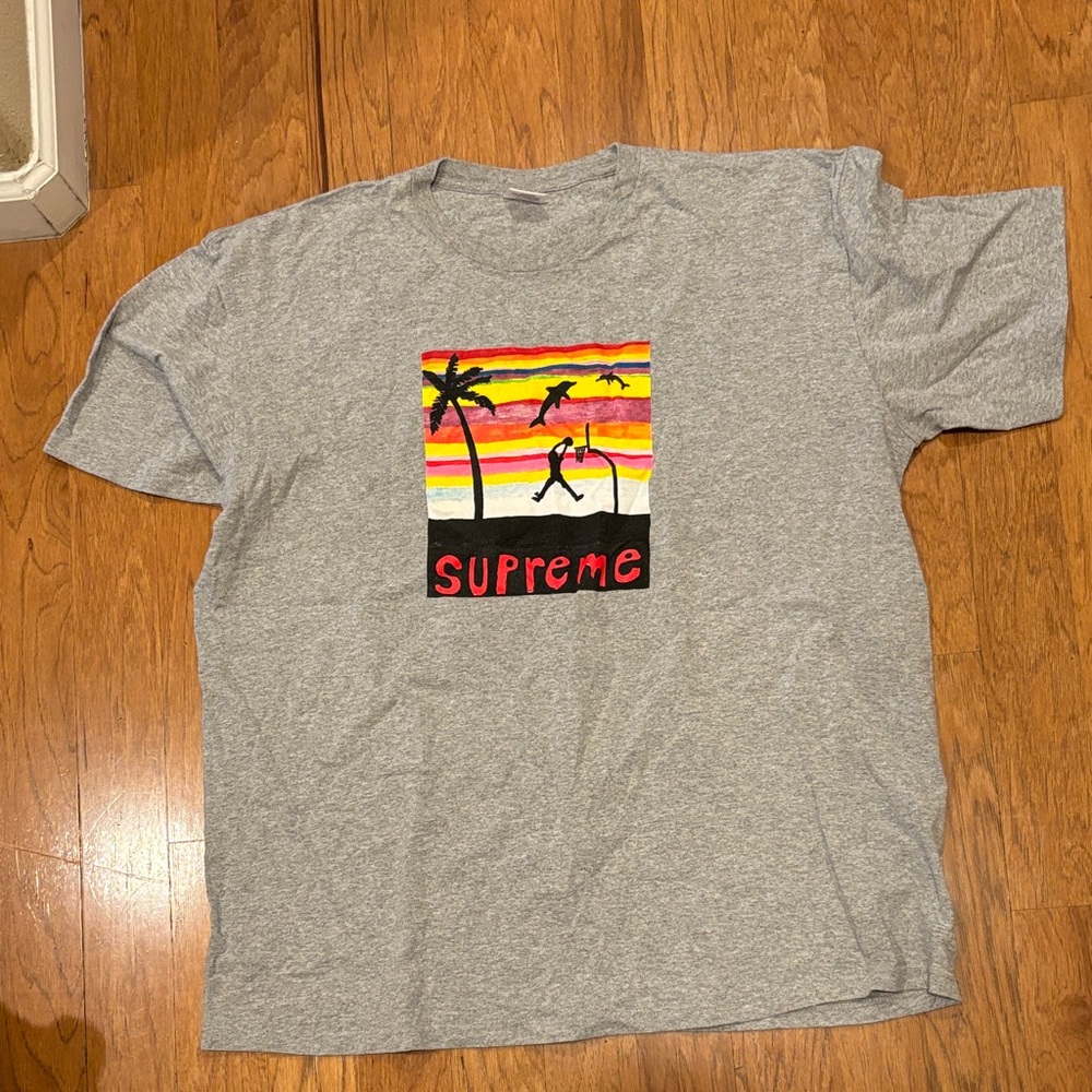 Supreme Sunset Graphic Tee in Gray